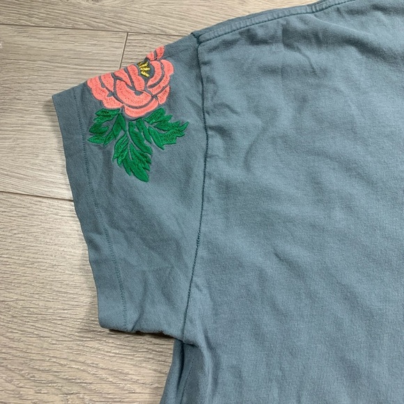 Wildfox Couture Oversized Indigo Rose Embroidered T-Shirt Dress in Vision Blue - Picture 7 of 11